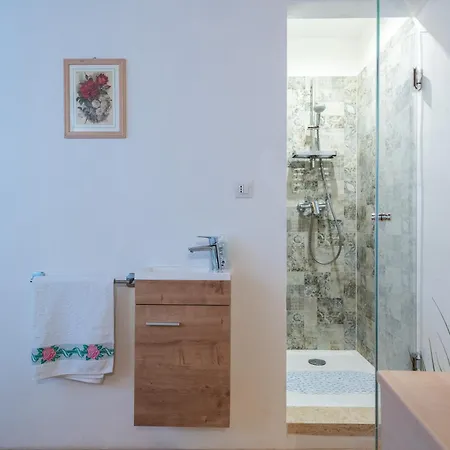 The Svalba Sea View Apartamento *